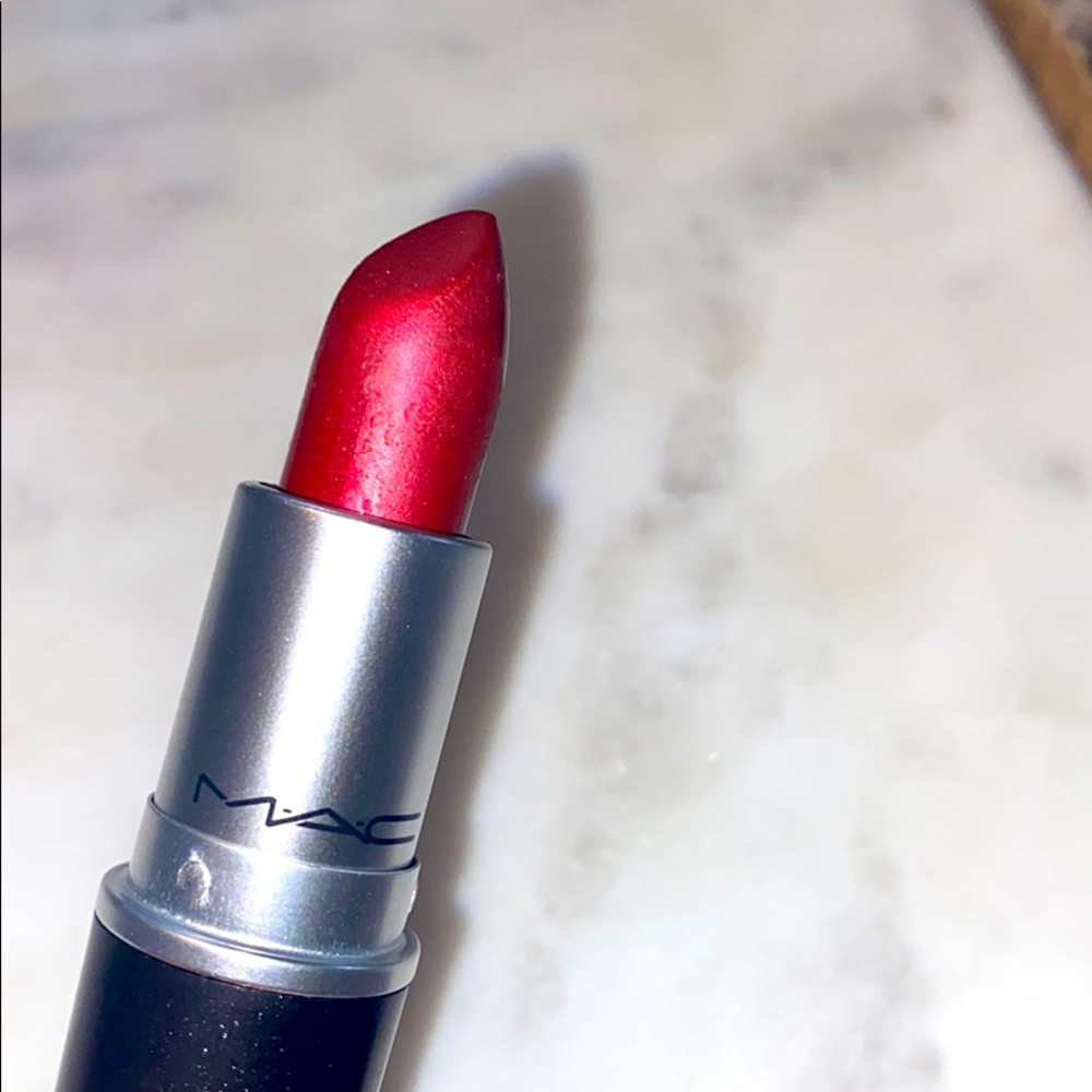 Straight fire satin lipstick